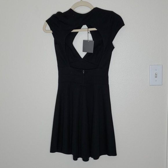 ASOS Petite V Neck Mini Dress Size 2 - Picture 7 of 8